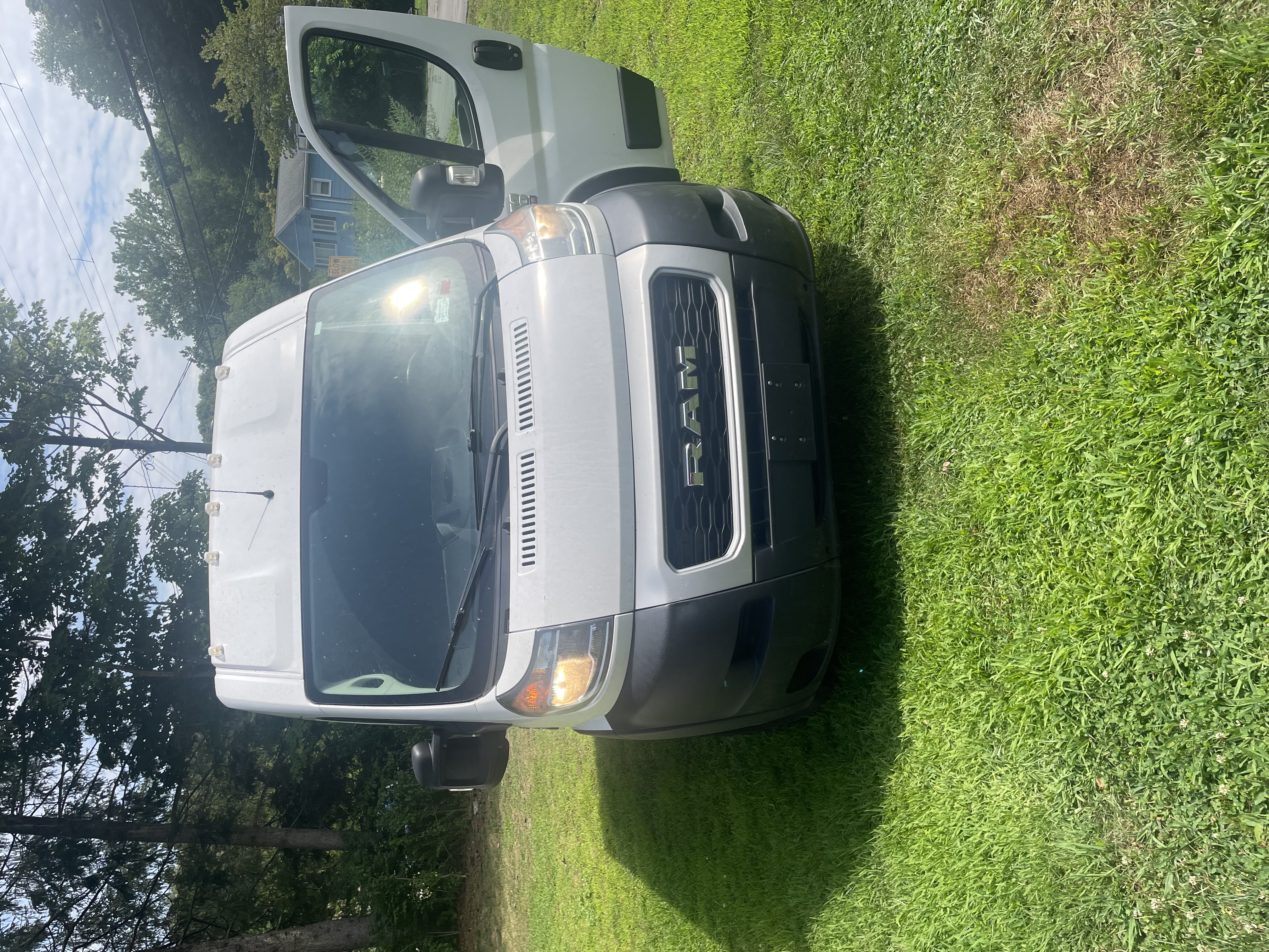 Used 2019 RAM ProMaster 1500 FWD image 1