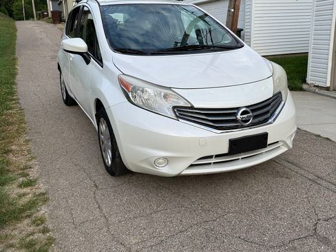 Used 2015 Nissan Versa Note SV FWD image 2