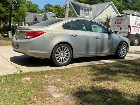 Used 2011 Buick Regal CXL w/ RL5 Preferred Equipment Group image 2