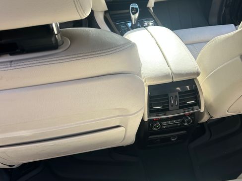 Used 2018 BMW X5 xDrive35i w/ Executive Package image 21