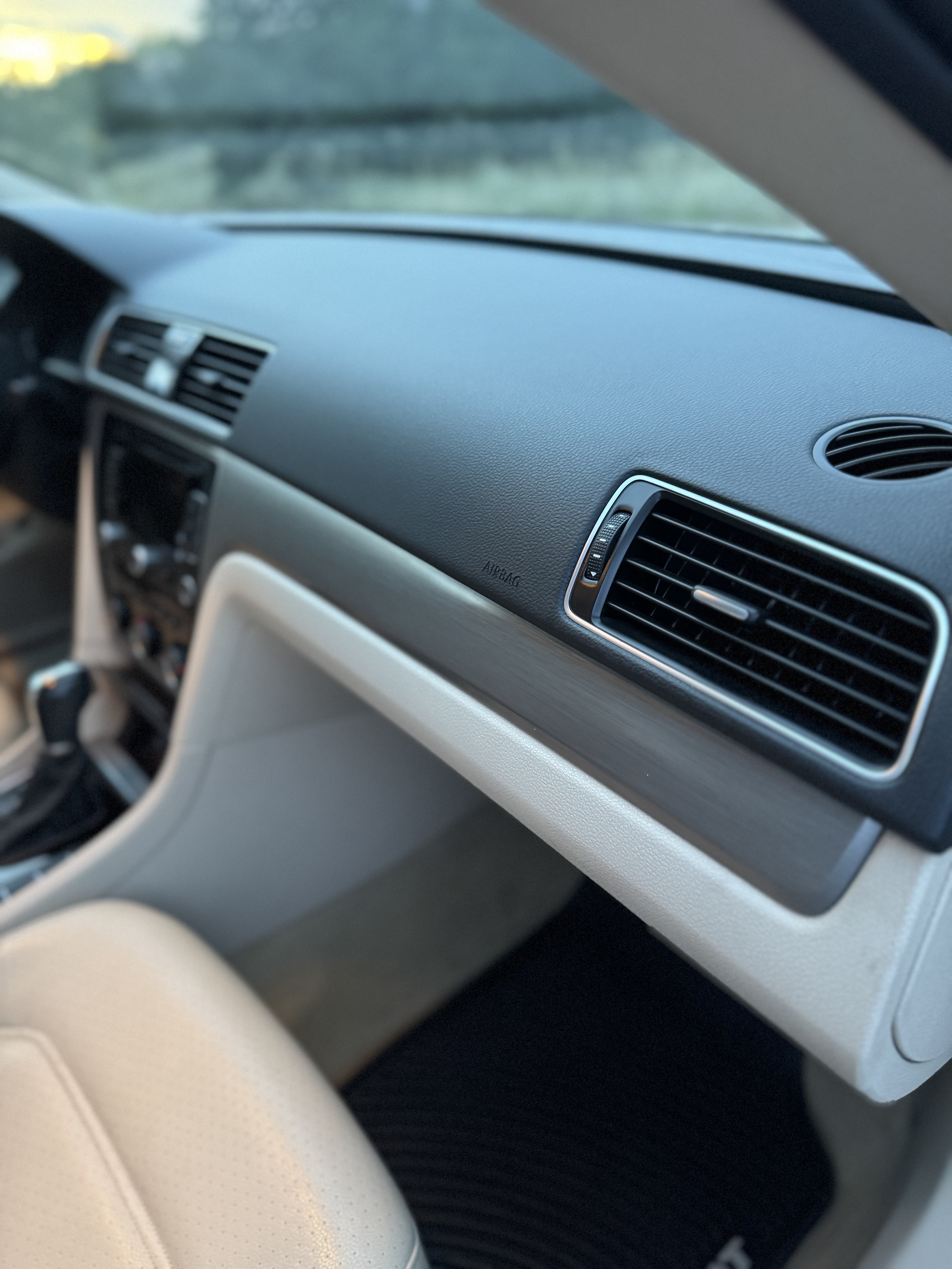 Used 2014 Volkswagen Passat TDI SE FWD image 8