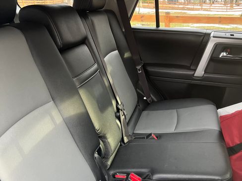 Used 2014 Toyota 4Runner SR5 Premium image 14