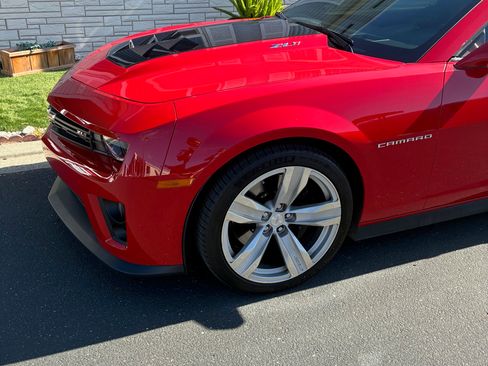 Used 2013 Chevrolet Camaro ZL1 RWD image 4