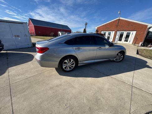 Used 2019 Honda Accord LX image 4