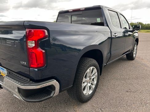 Used 2023 Chevrolet Silverado 1500 LTZ w/ LTZ Convenience Package II AWD/4WD image 6