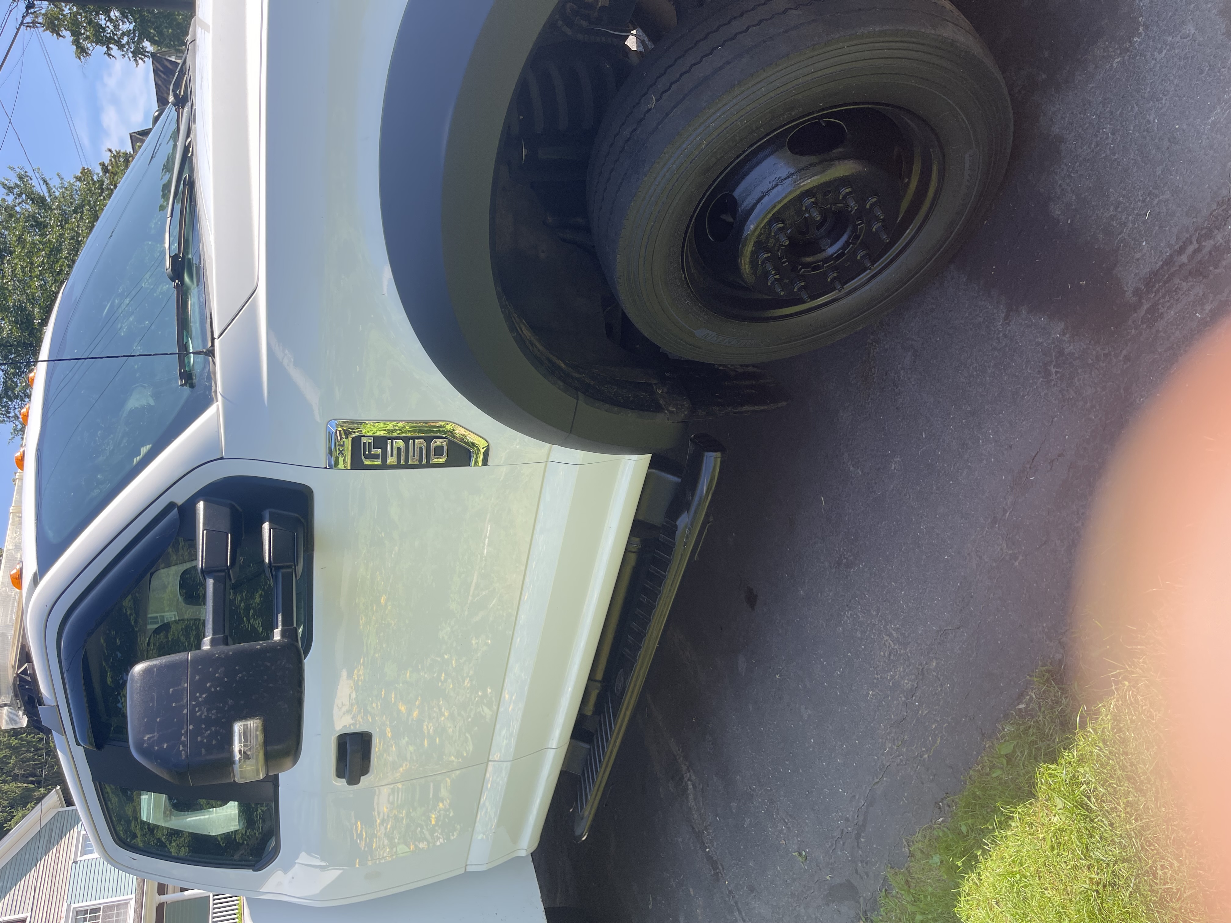 Used 2017 Ford F550 4x4 SuperCab Super Duty image 4