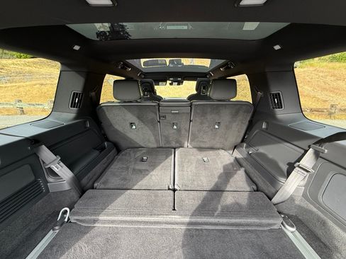 Used 2025 Rivian R1S Adventure AWD/4WD image 14