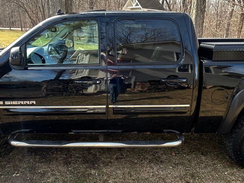 Used 2009 GMC Sierra 1500 SLT w/ All-Terrain Package image 5