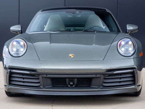 Used 2020 Porsche 911 Carrera S image 4