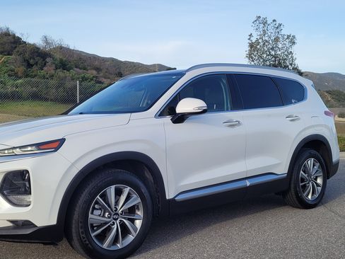 Used 2019 Hyundai Santa Fe Limited image 1
