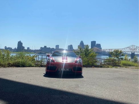 Used 2019 Porsche 718 Boxster image 2