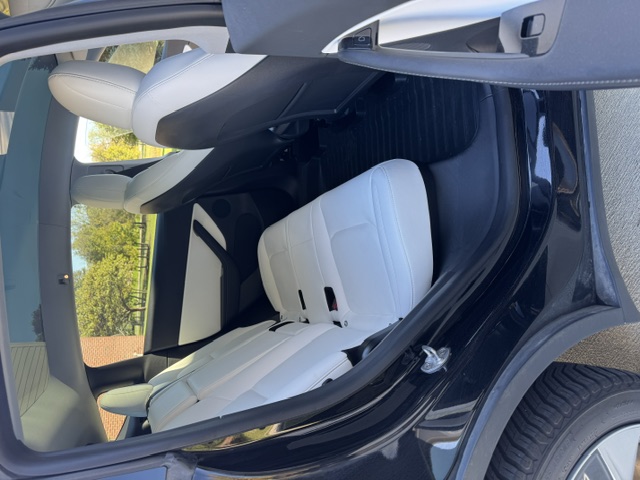 Used 2021 Tesla Model Y Long Range AWD/4WD image 21