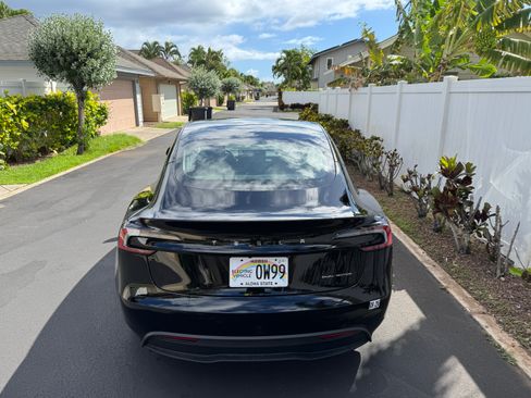 Used 2024 Tesla Model 3 Long Range AWD/4WD image 6