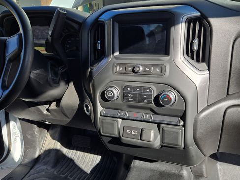 Used 2024 Chevrolet Silverado 2500 W/T image 13