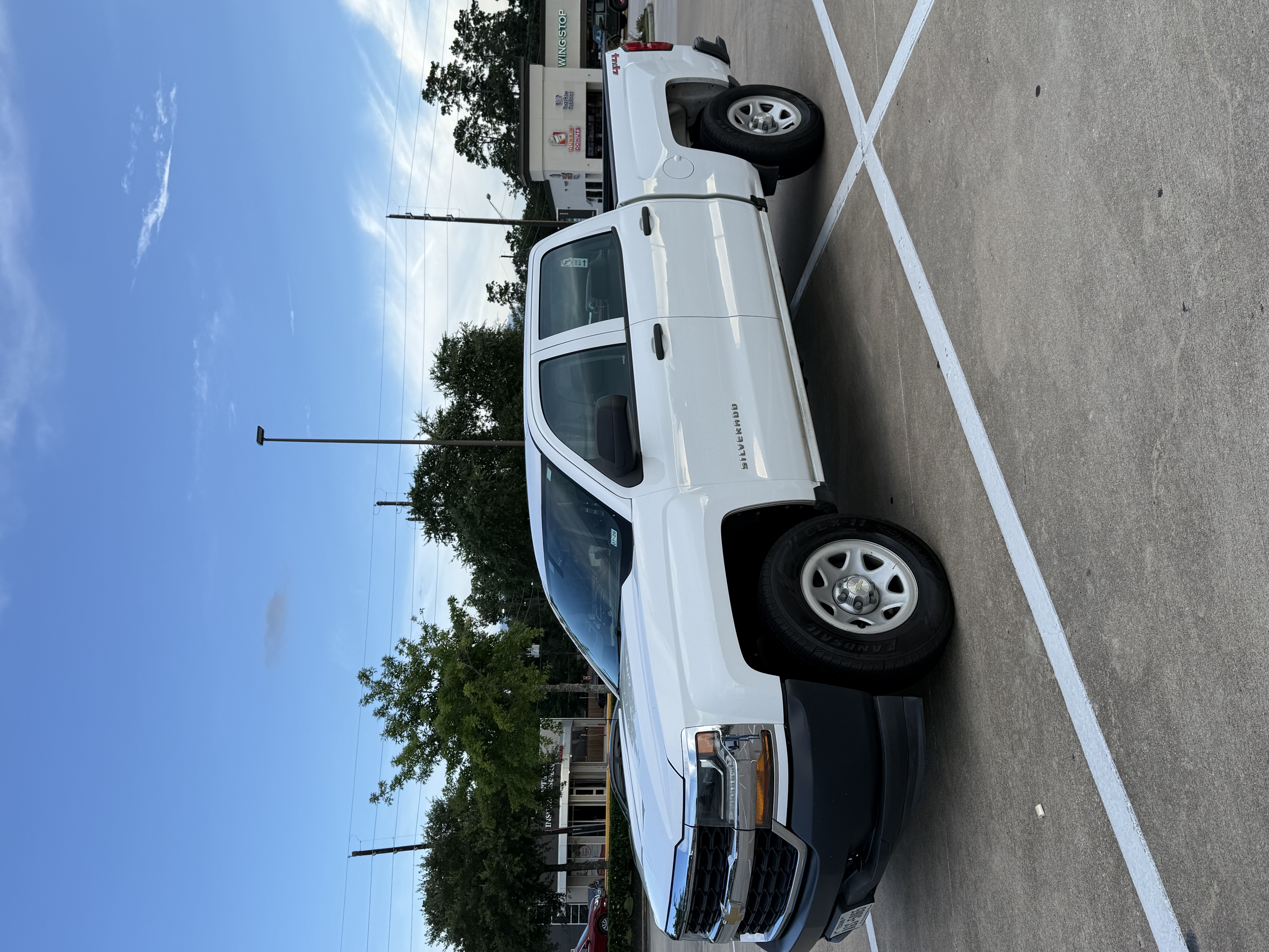Used 2018 Chevrolet Silverado 1500 W/T w/ Trailering Package AWD/4WD image 5