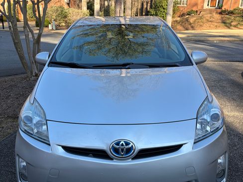 Used 2011 Toyota Prius Two image 8