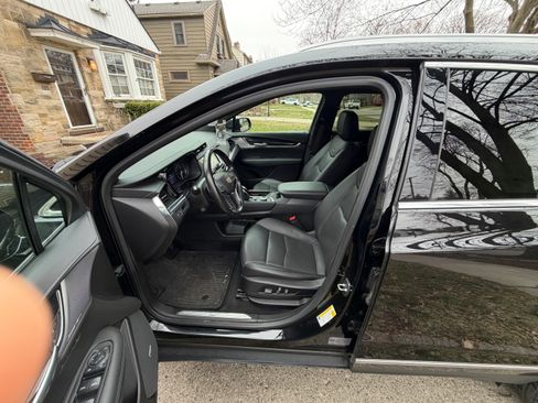 Used 2020 Cadillac XT5 Premium Luxury image 9