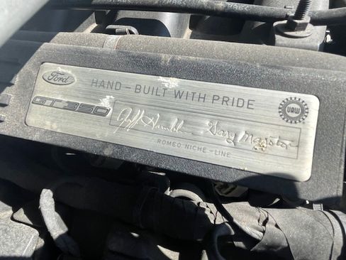 Used 2016 Ford Mustang Shelby GT350 w/ Track Package image 10