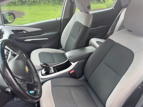 Used 2017 Chevrolet Bolt LT FWD image 9