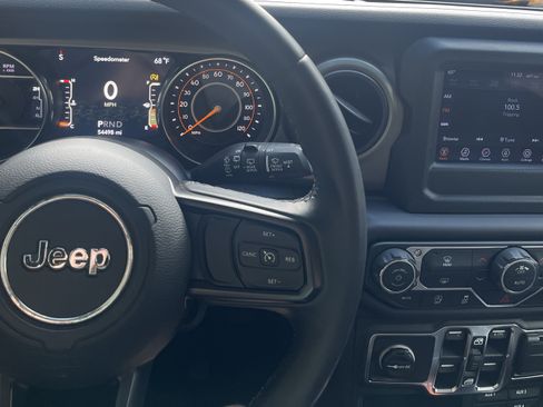 Used 2019 Jeep Wrangler Unlimited Sport S image 9