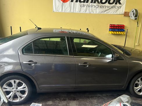 Used 2012 Ford Fusion SE image 6