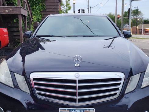 Used 2010 Mercedes-Benz E 350 4MATIC Sedan image 12