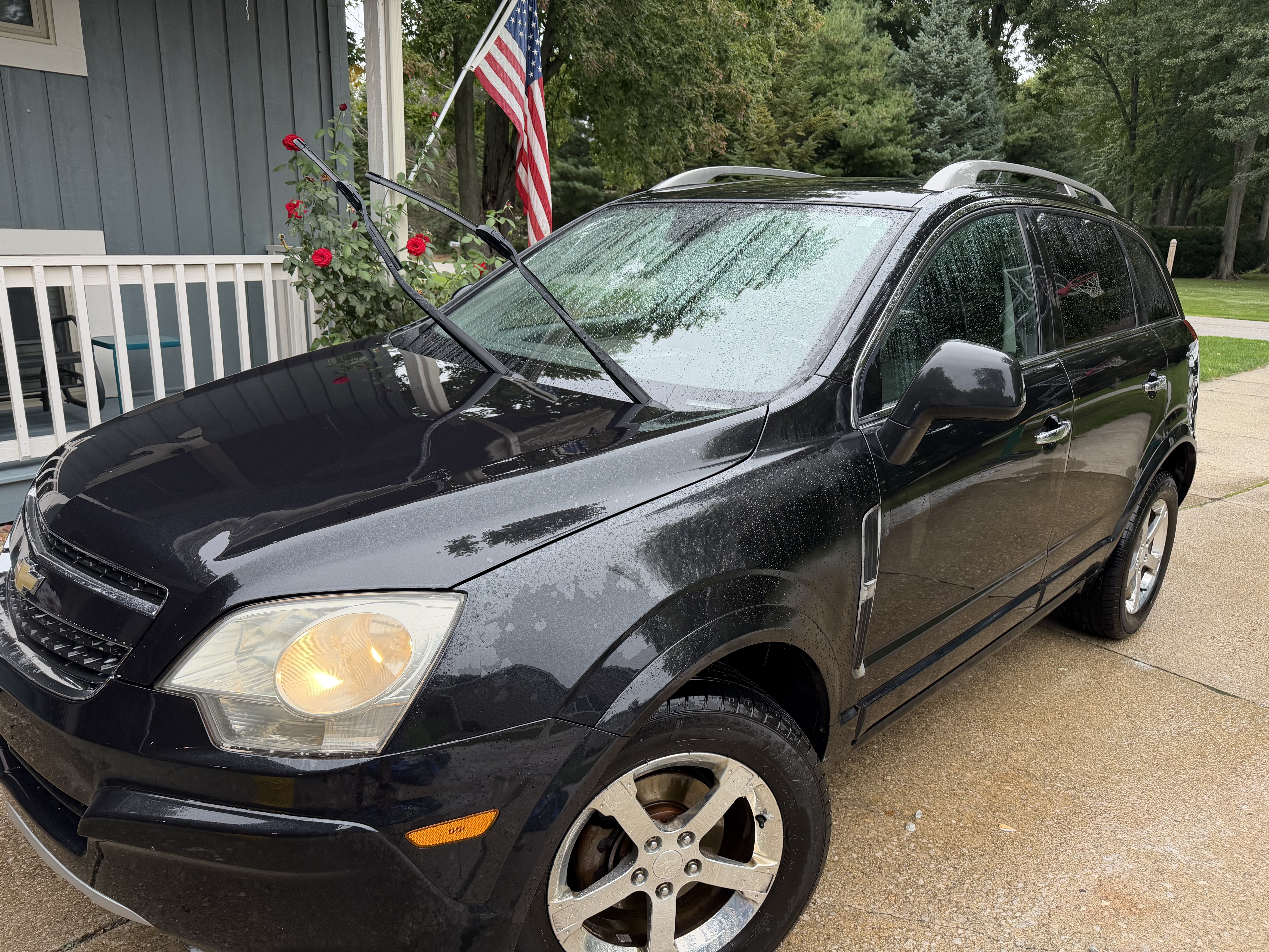Used 2012 Chevrolet Captiva Sport LT FWD image 5