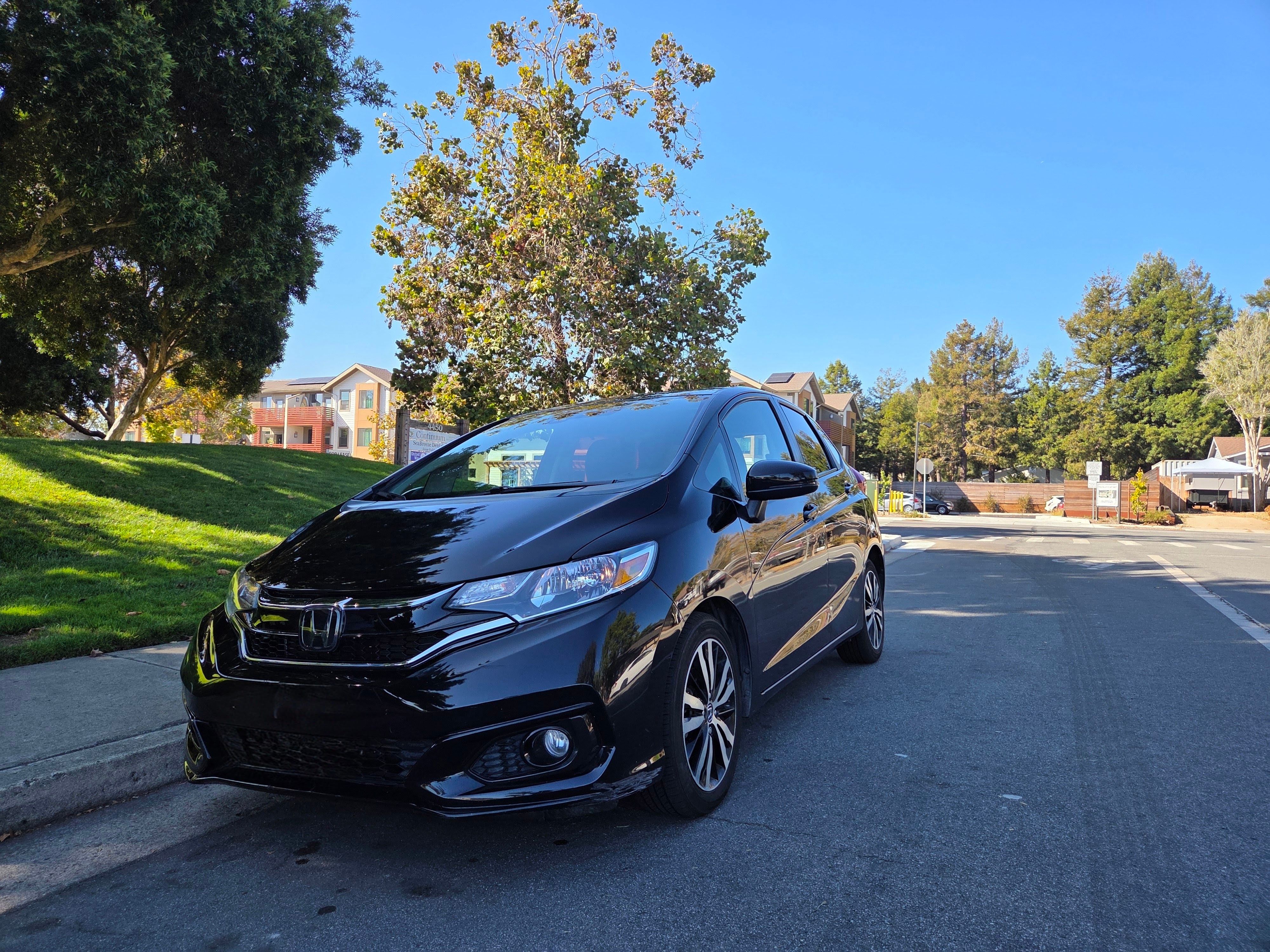 Used 2019 Honda Fit EX image 1