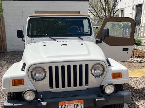 Used 2001 Jeep Wrangler Sahara image 1