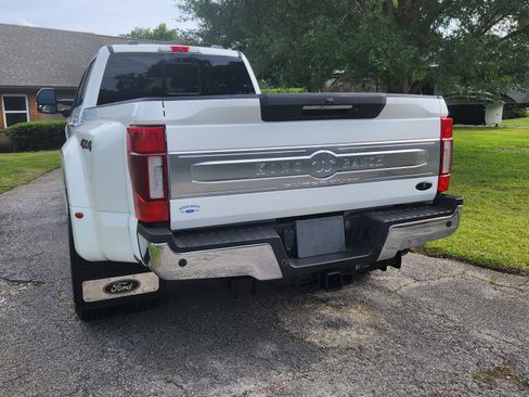 Used 2022 Ford F350 King Ranch w/ Chrome Package AWD/4WD image 4