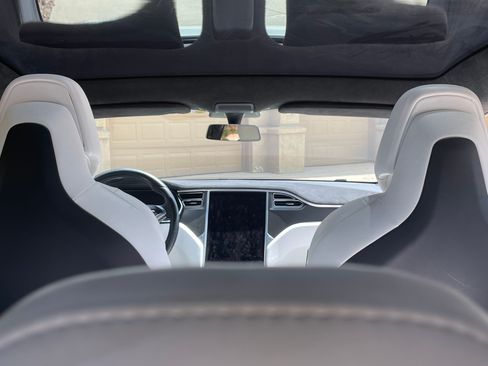 Used 2017 Tesla Model S 75D image 12