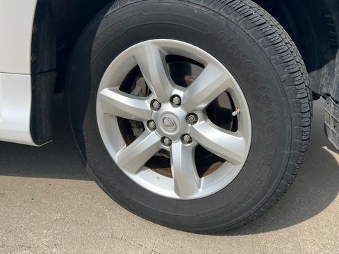 Used 2010 Lexus GX 460 image 24