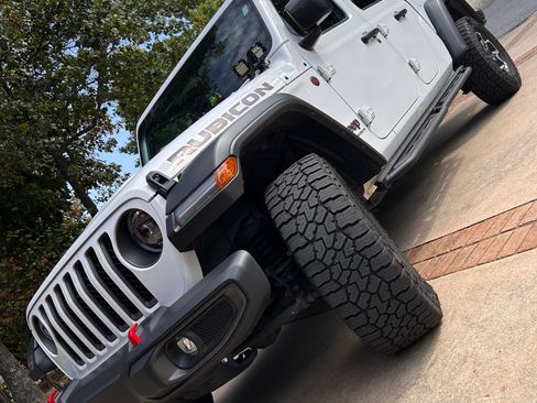Used 2023 Jeep Gladiator Rubicon w/ LED Lighting Group AWD/4WD image 21