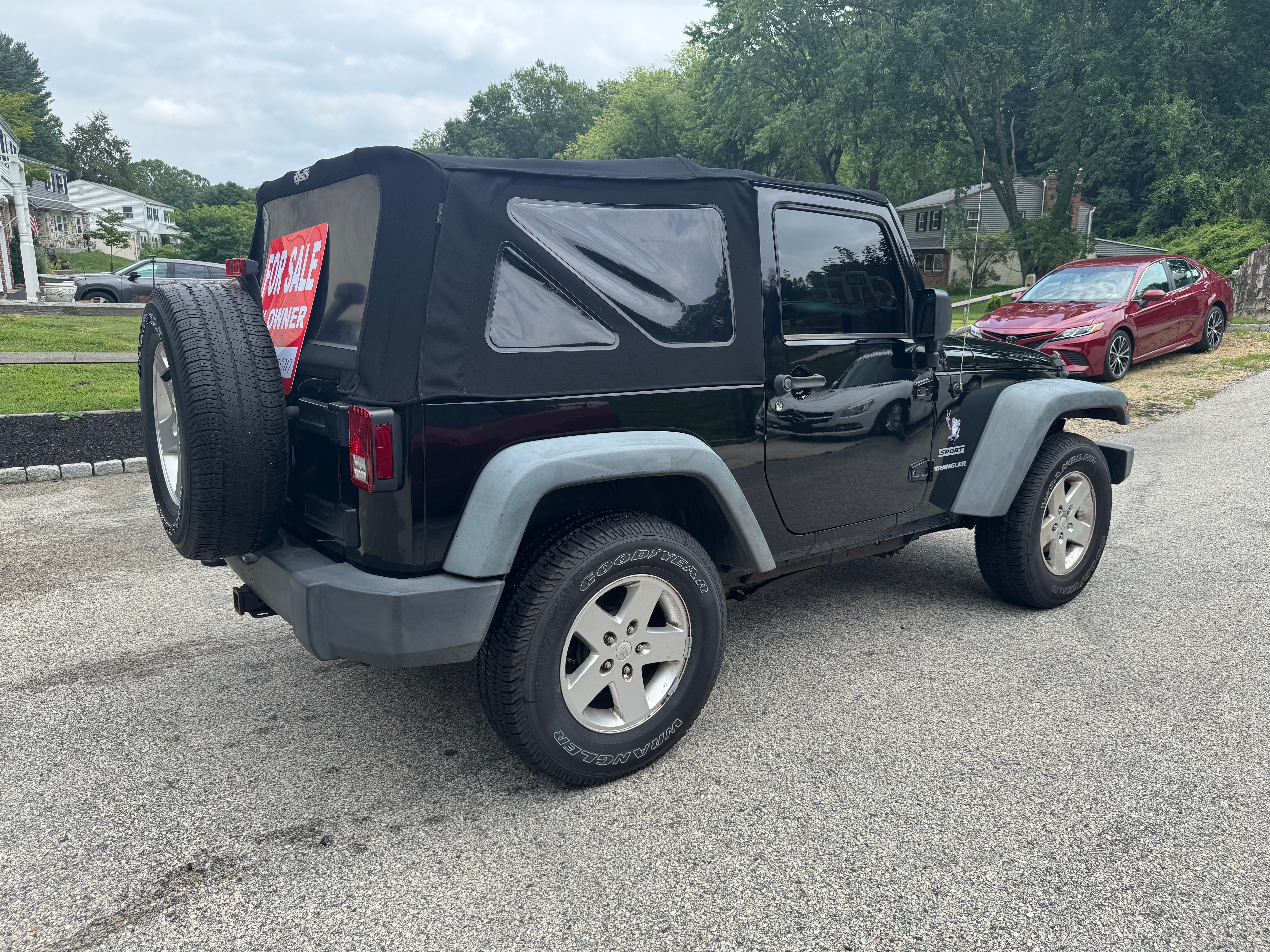 Used 2011 Jeep Wrangler Sport AWD/4WD image 6