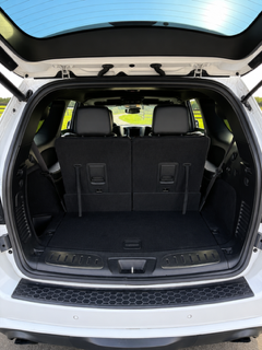 Used 2019 Dodge Durango SRT w/ Technology Group AWD/4WD image 16