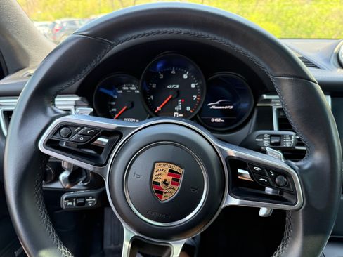 Used 2017 Porsche Macan GTS AWD/4WD image 8
