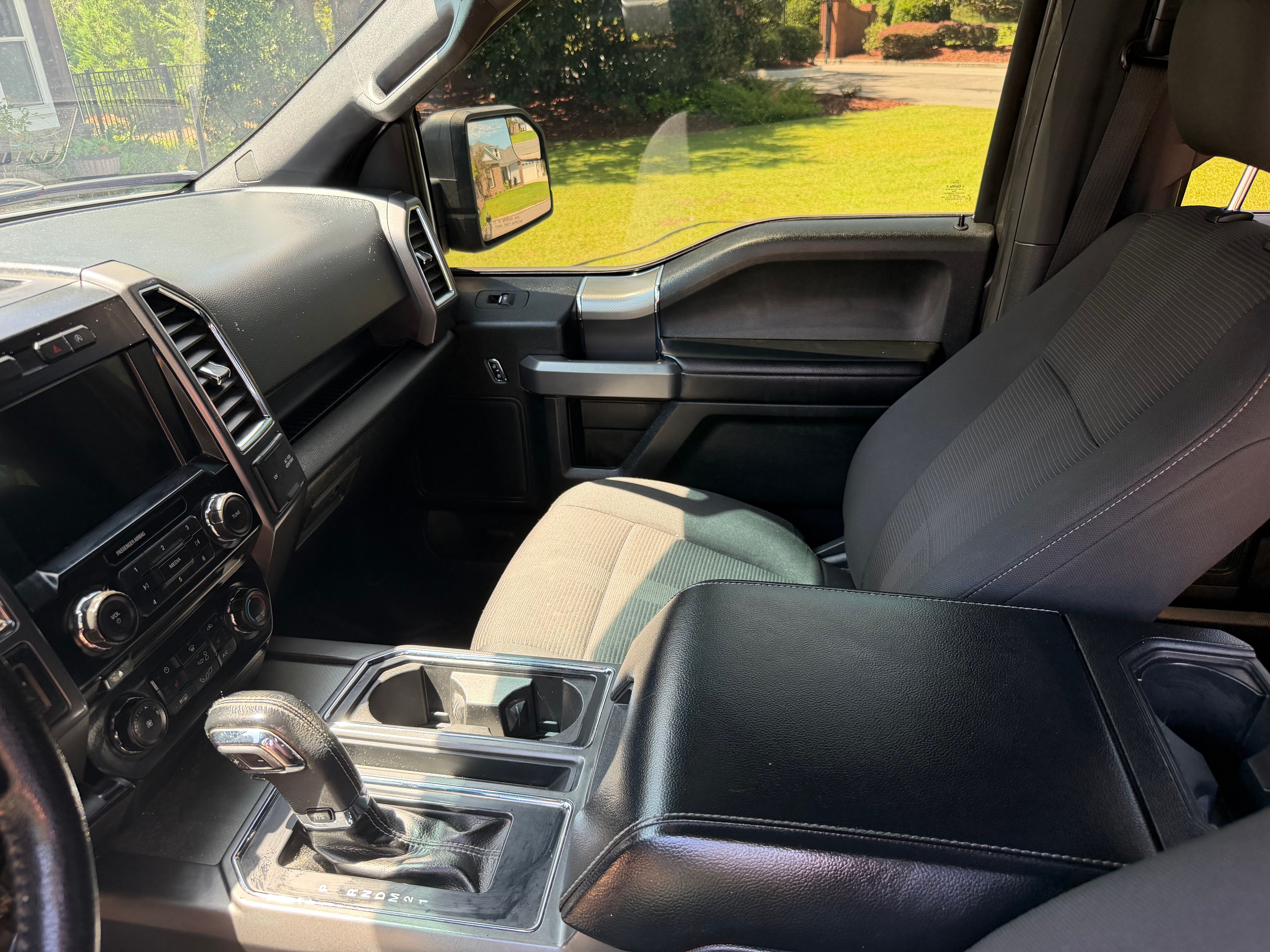 Used 2016 Ford F150 XLT w/ Equipment Group 302A Luxury AWD/4WD image 21