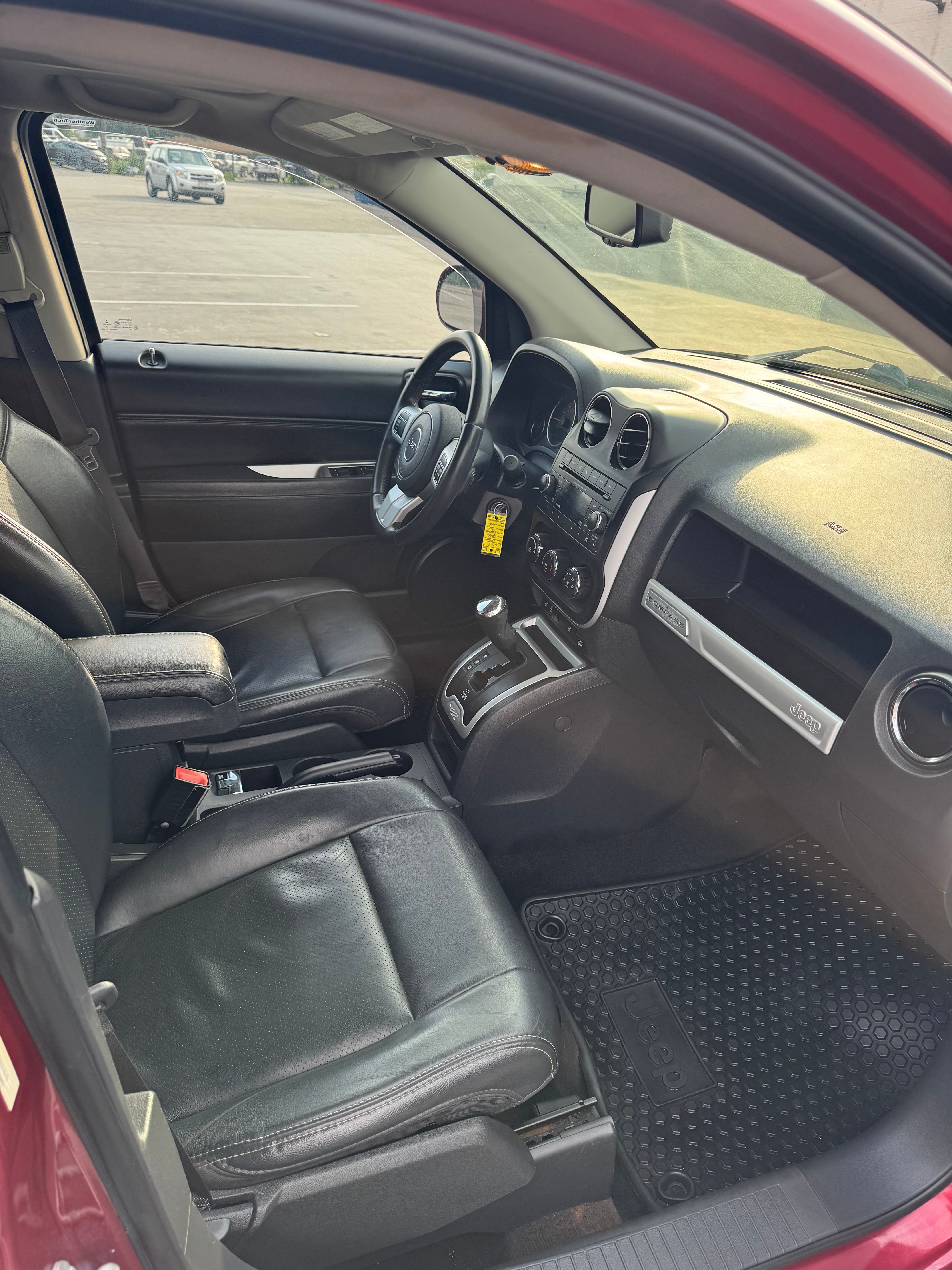 Used 2015 Jeep Compass High Altitude AWD/4WD image 11