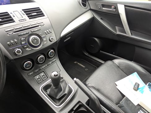 Used 2012 MAZDA MAZDA3 s Grand Touring image 6