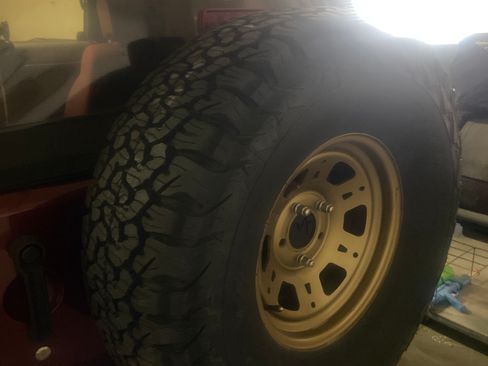 Used 2010 Jeep Wrangler Sahara image 23