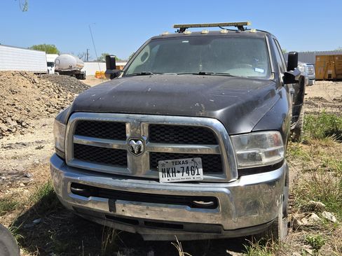 Used 2017 RAM 3500 Tradesman w/ Chrome Appearance Group image 1