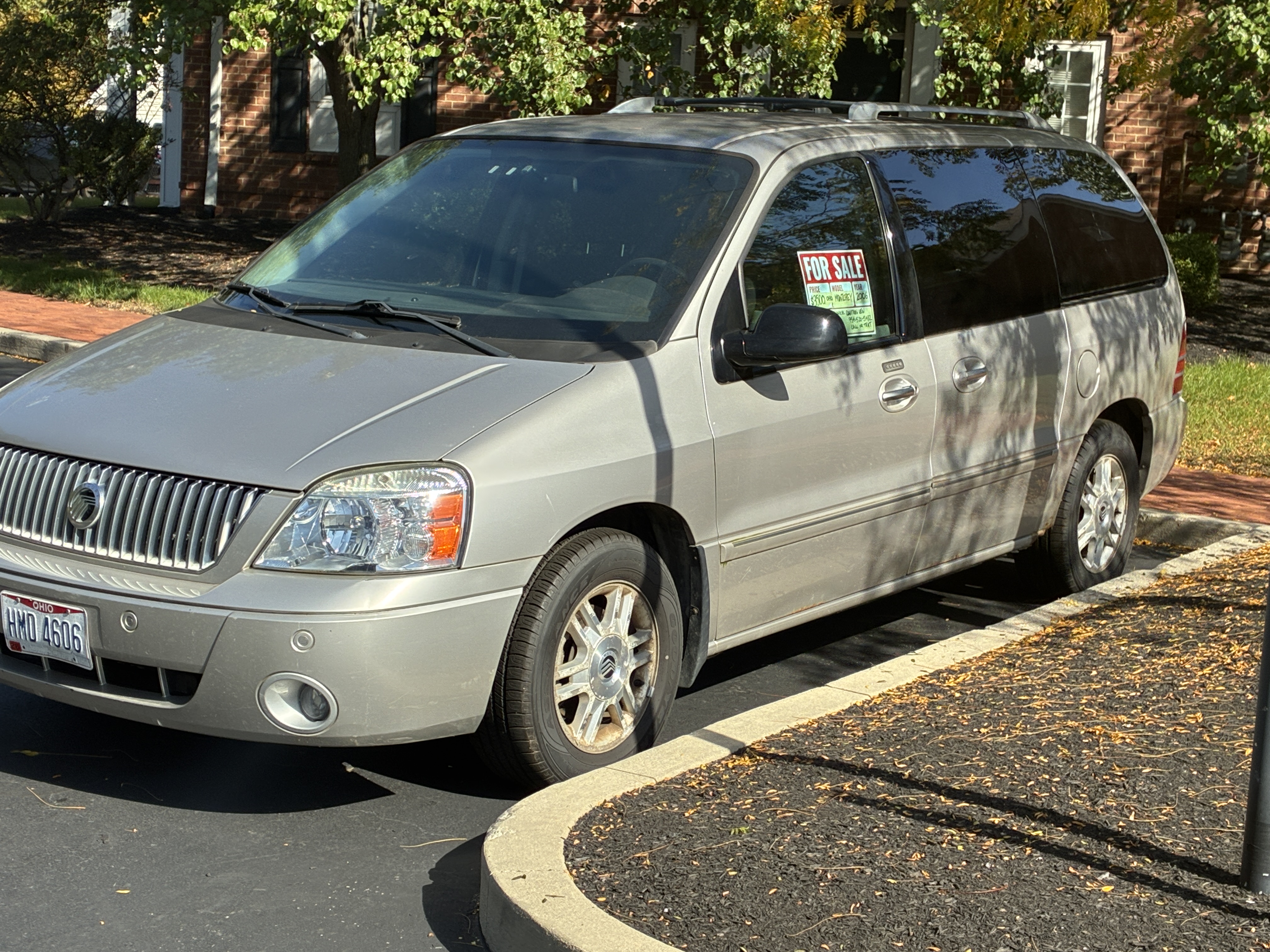 Used 2006 Mercury Monterey Luxury FWD image 4