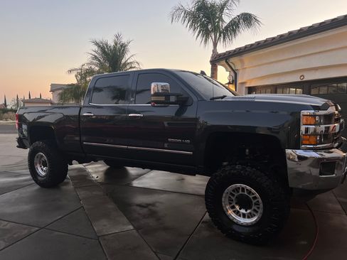 Used 2019 Chevrolet Silverado 2500 LTZ w/ Duramax Plus Package image 10