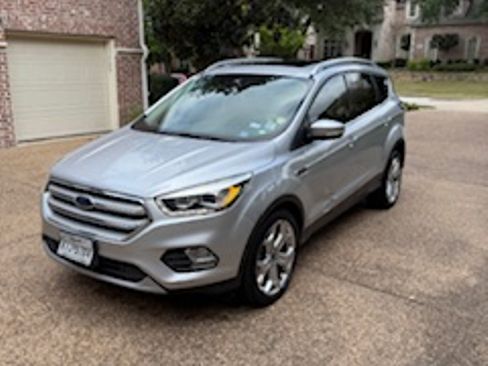 Used 2018 Ford Escape Titanium w/ Ford Safe & Smart Package image 13