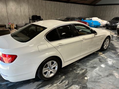 Used 2013 BMW 528i Sedan RWD image 4