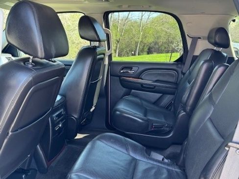 Used 2008 Cadillac Escalade AWD image 14