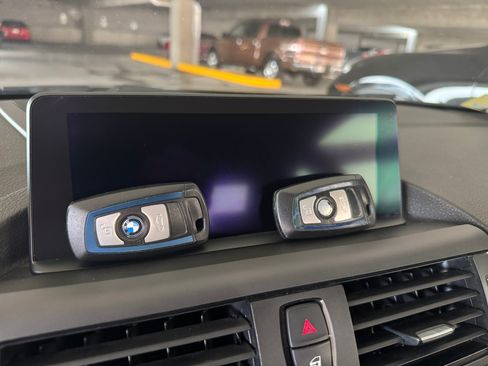 Used 2014 BMW M235i Coupe image 22