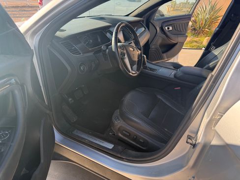 Used 2013 Ford Taurus Limited image 8