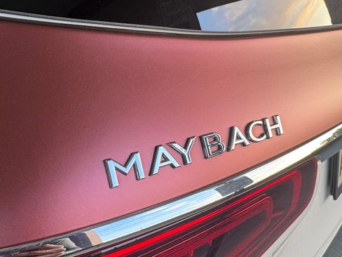 Used 2023 Mercedes-Benz Maybach GLS 600 4MATIC image 10