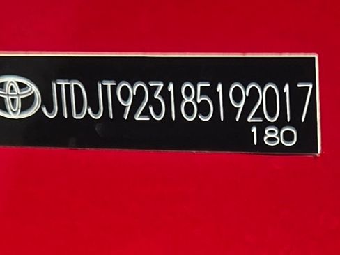 Used 2008 Toyota Yaris 2-Door Hatchback image 9